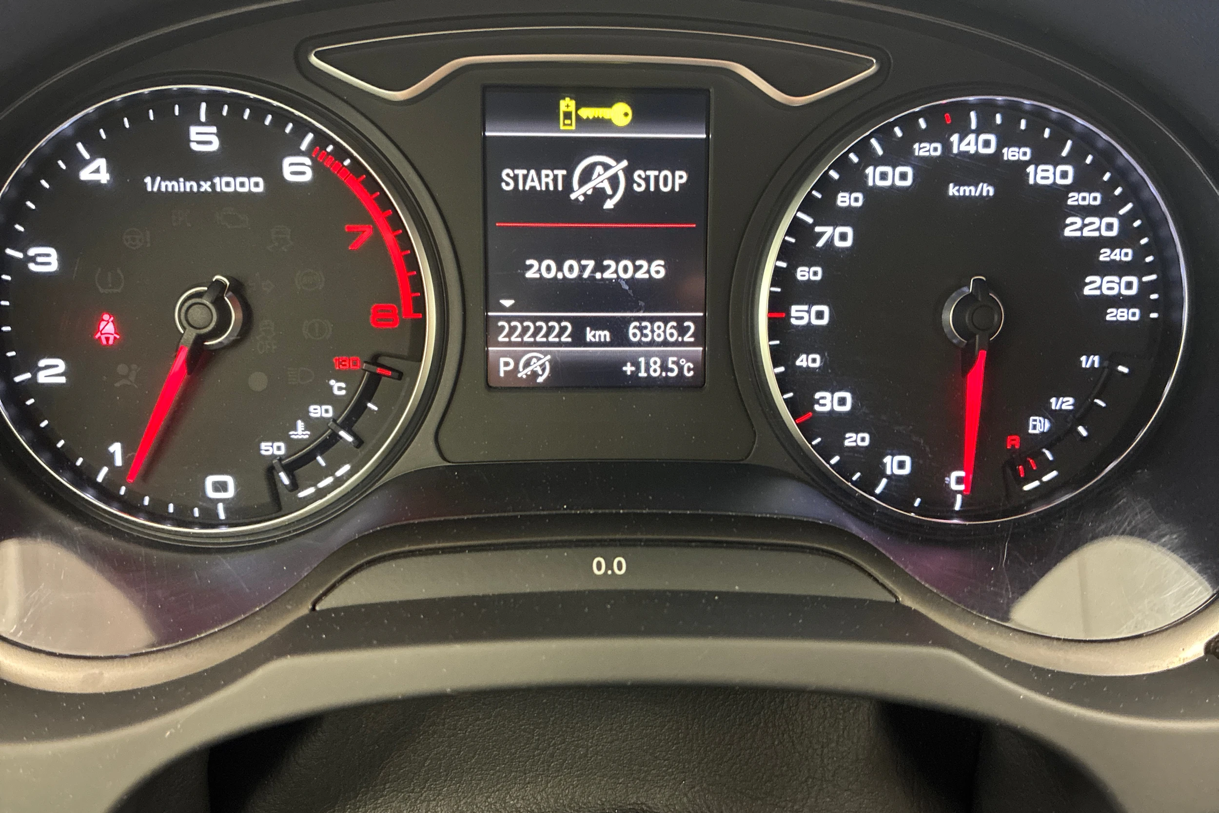 harmaa Audi A3 2014 kuva 13.