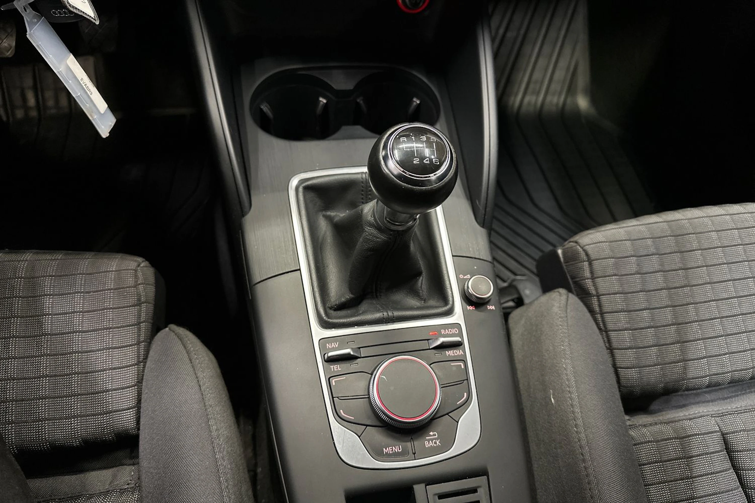 hopea Audi A3 2014 kuva 17.