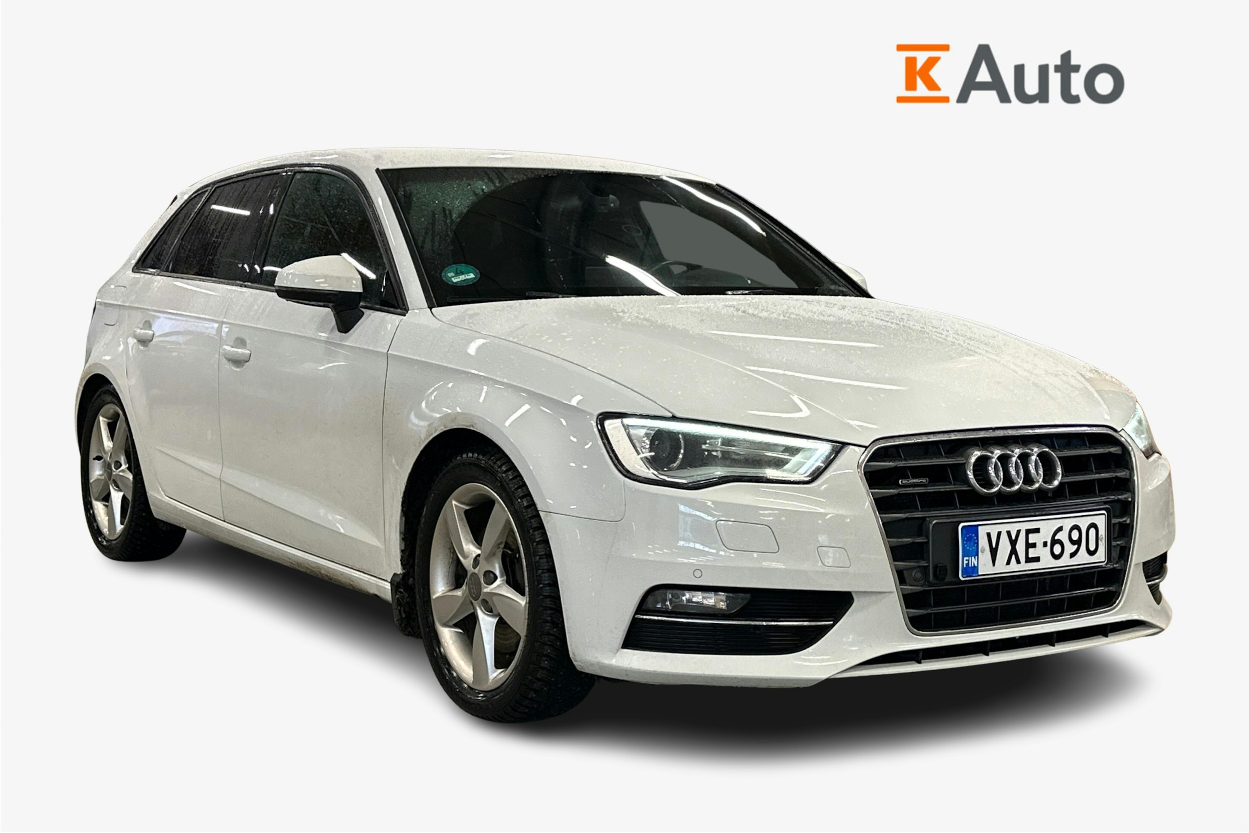 valkoinen Audi A3 2014 kuva 1.