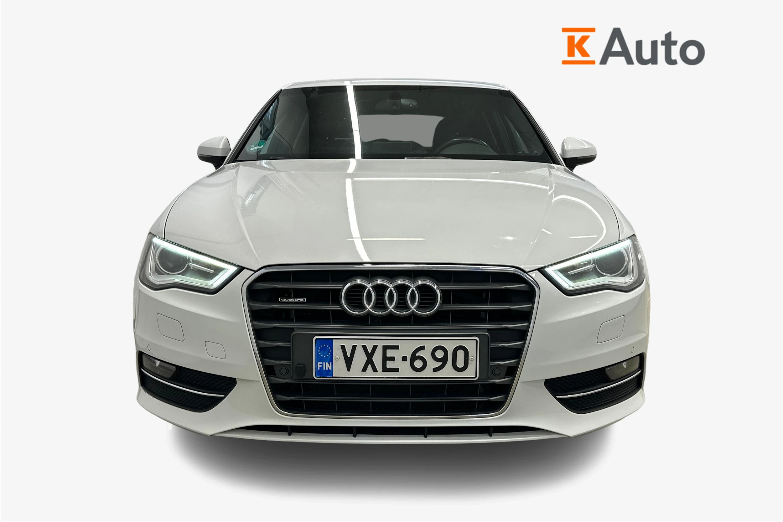 valkoinen Audi A3 2014 kuva 4.