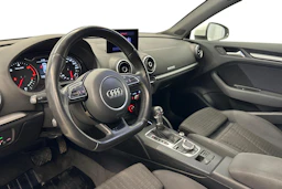 valkoinen Audi A3 2014 kuva 6.