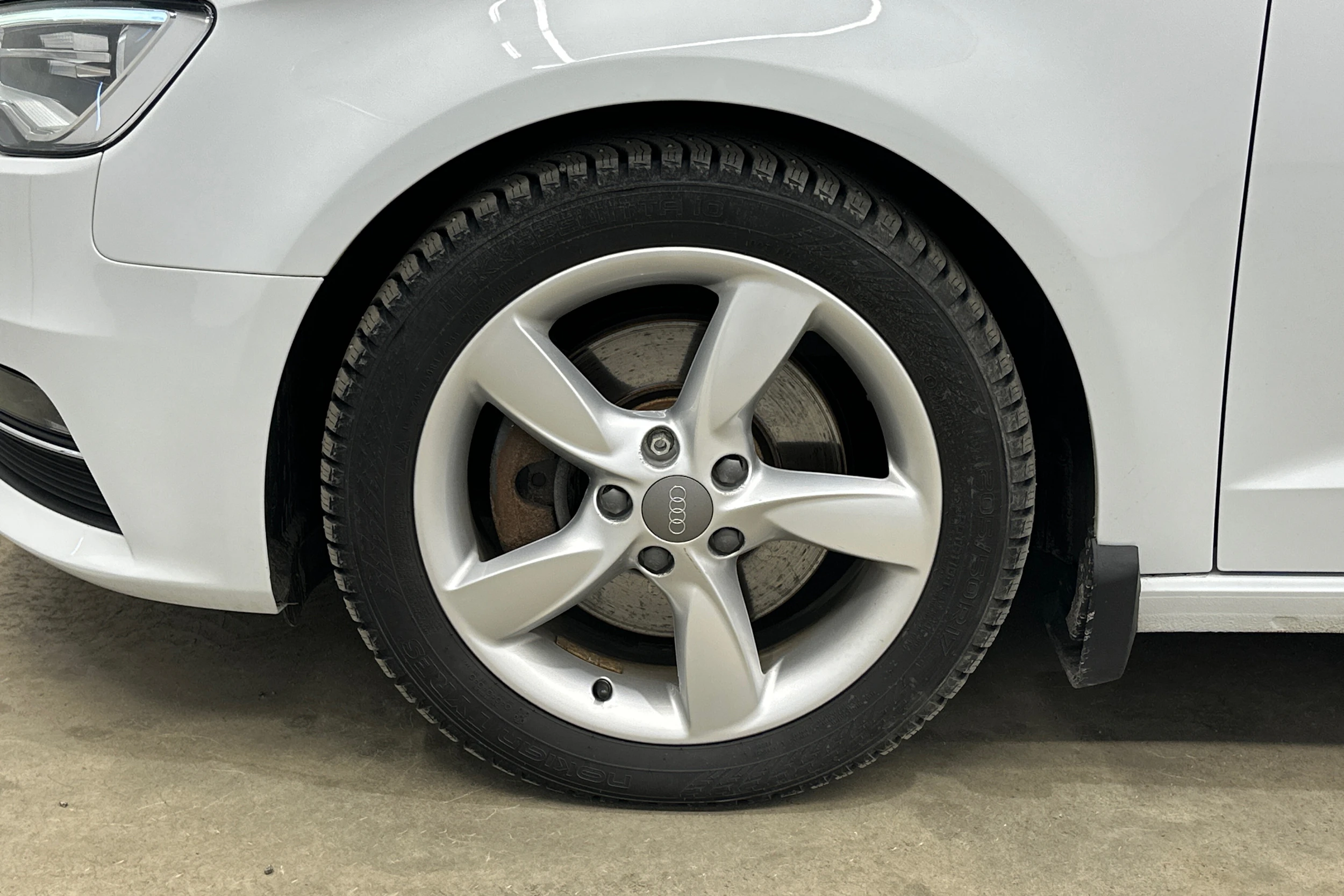 valkoinen Audi A3 2014 kuva 11.