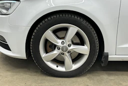 valkoinen Audi A3 2014 kuva 11.