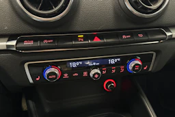 valkoinen Audi A3 2014 kuva 21.