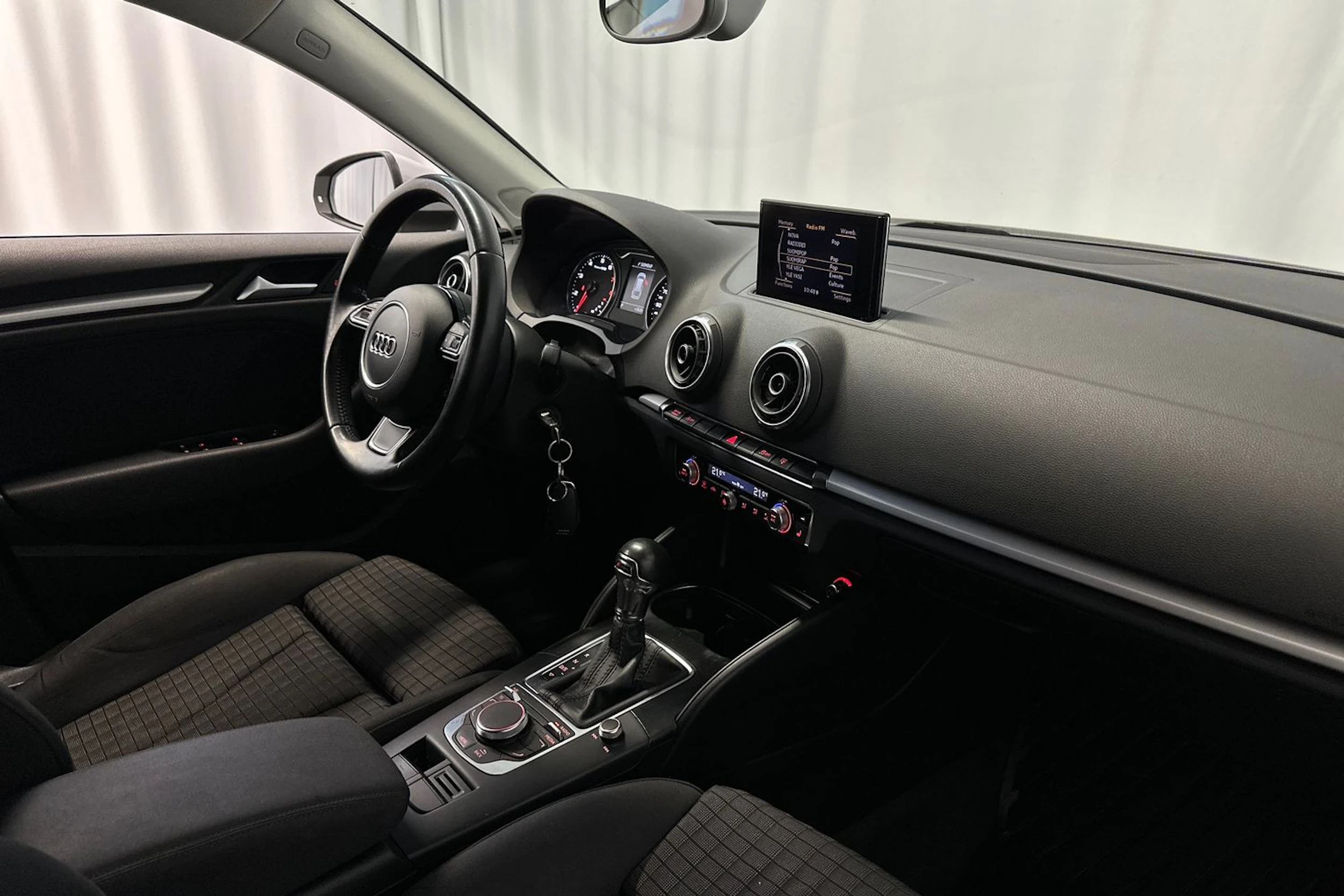 hopea Audi A3 2014 kuva 12.