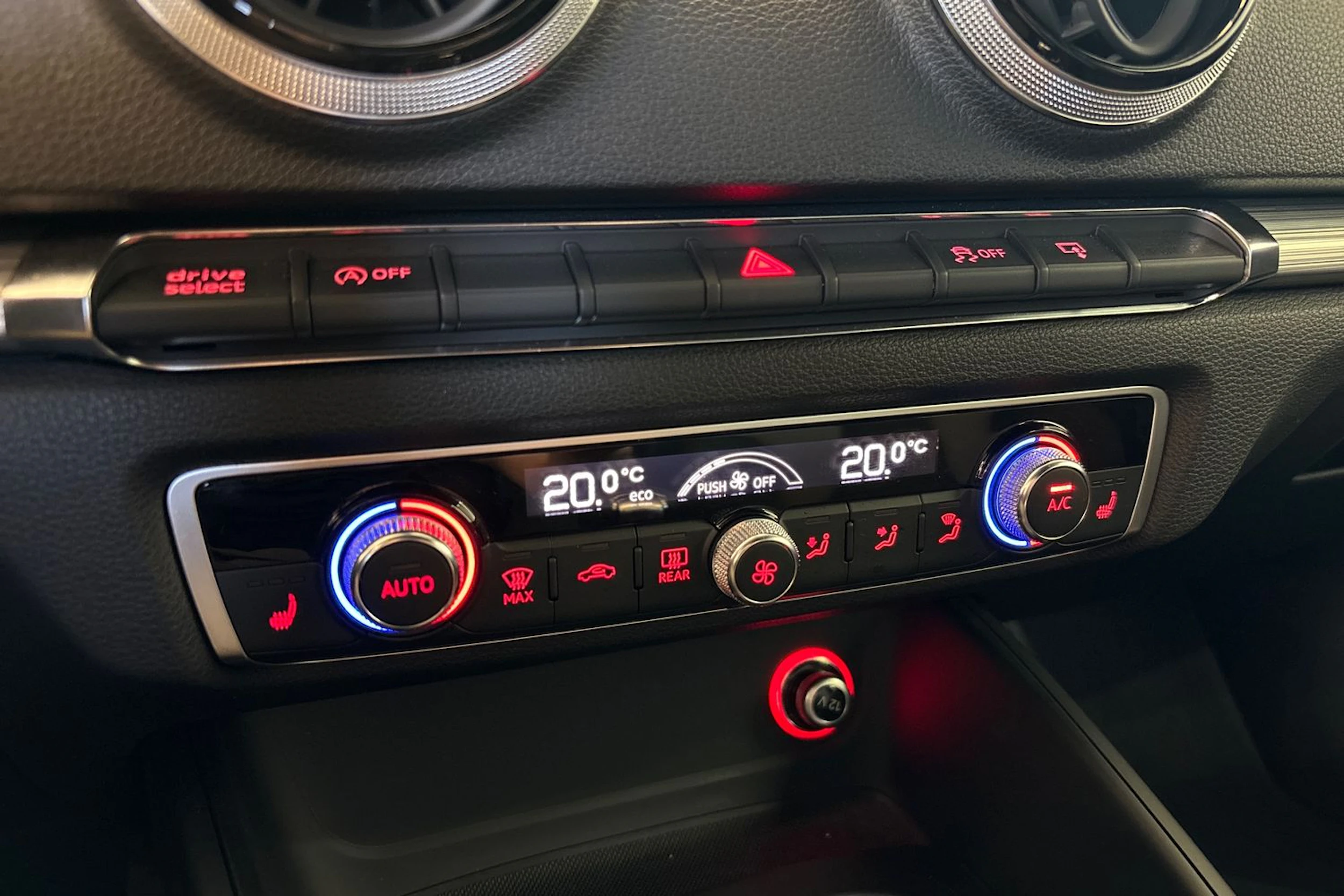 harmaa Audi A3 2014 kuva 20.