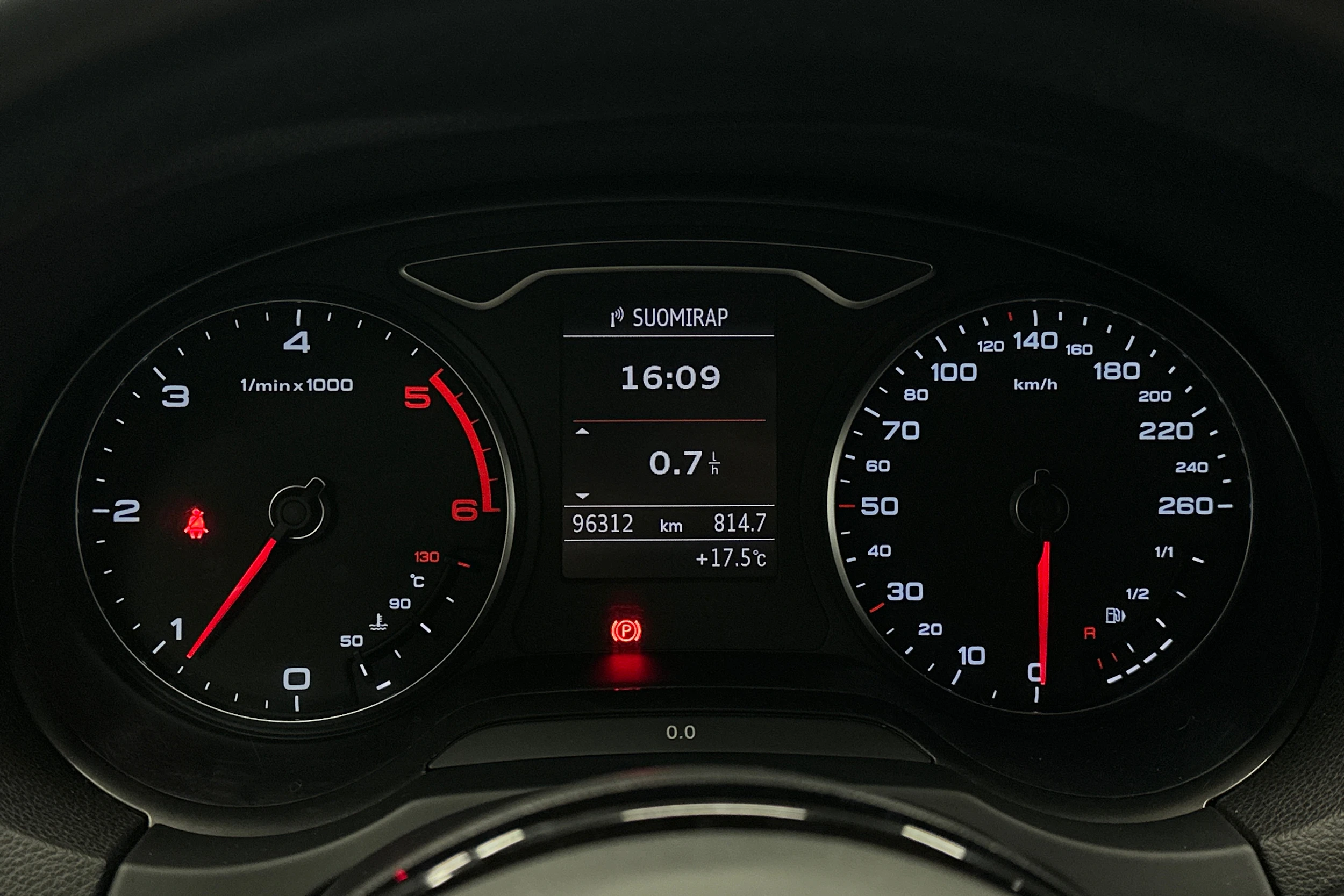 ruskea (beige) Audi A3 2014 kuva 13.