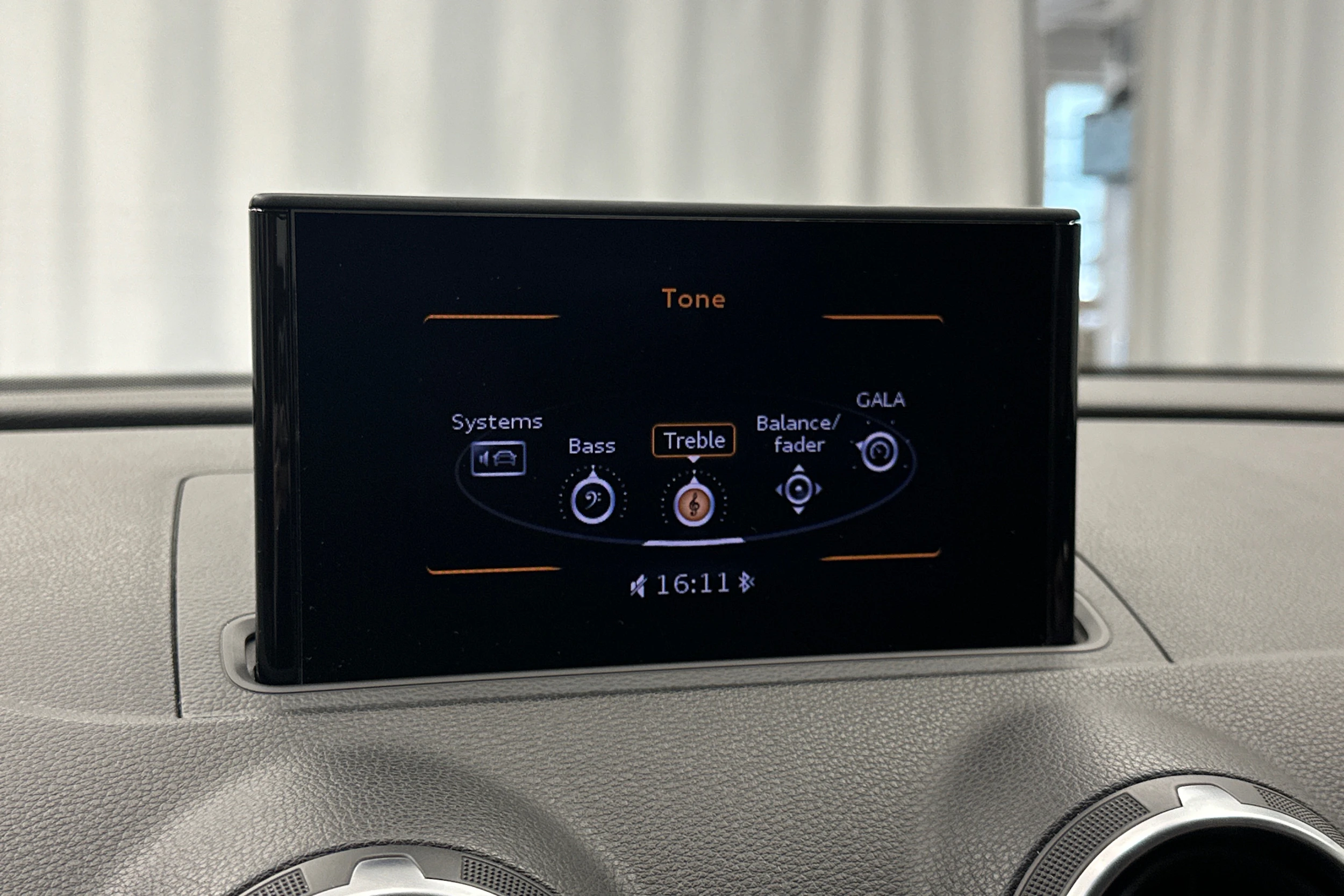 ruskea (beige) Audi A3 2014 kuva 21.