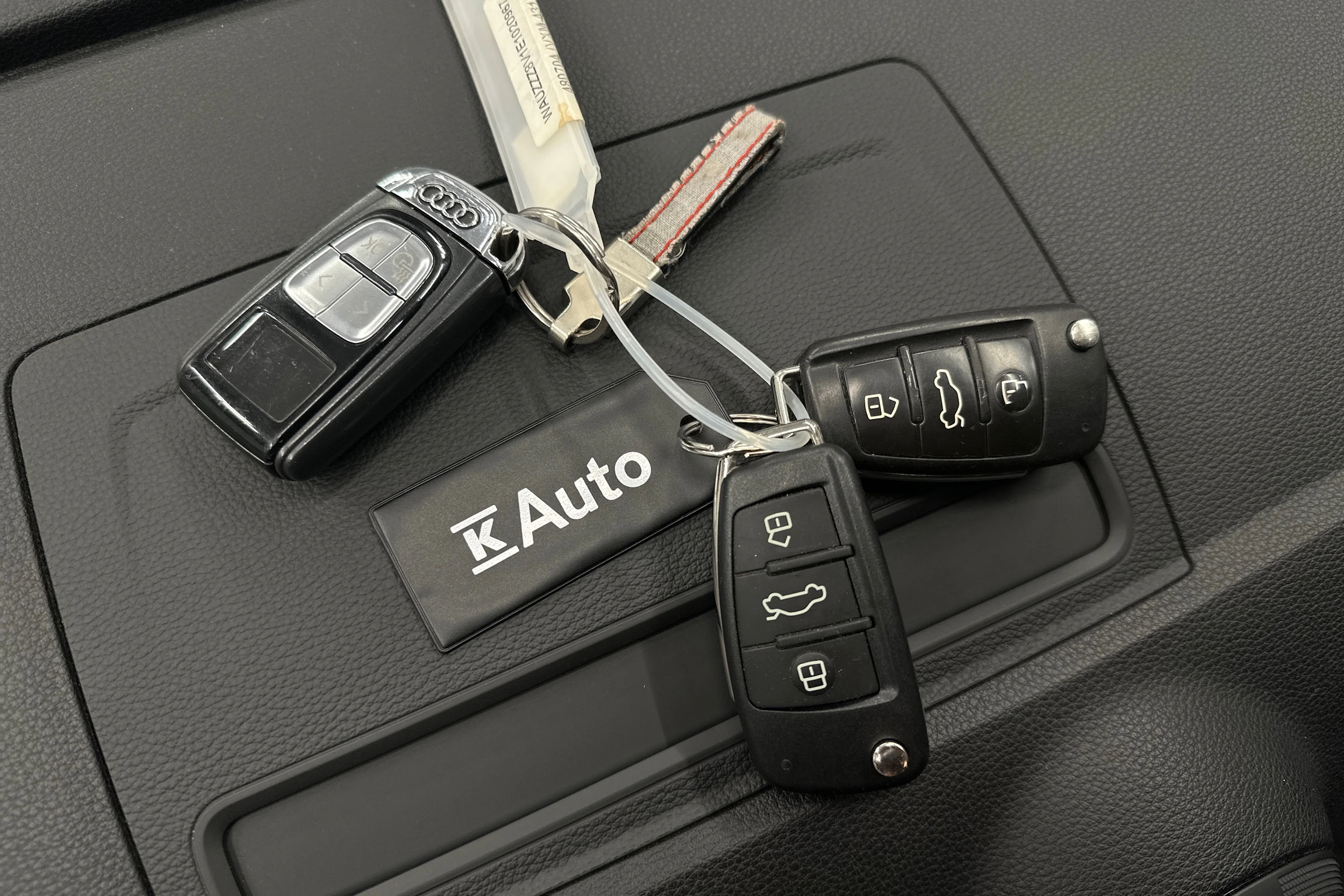 ruskea (beige) Audi A3 2014 kuva 26.