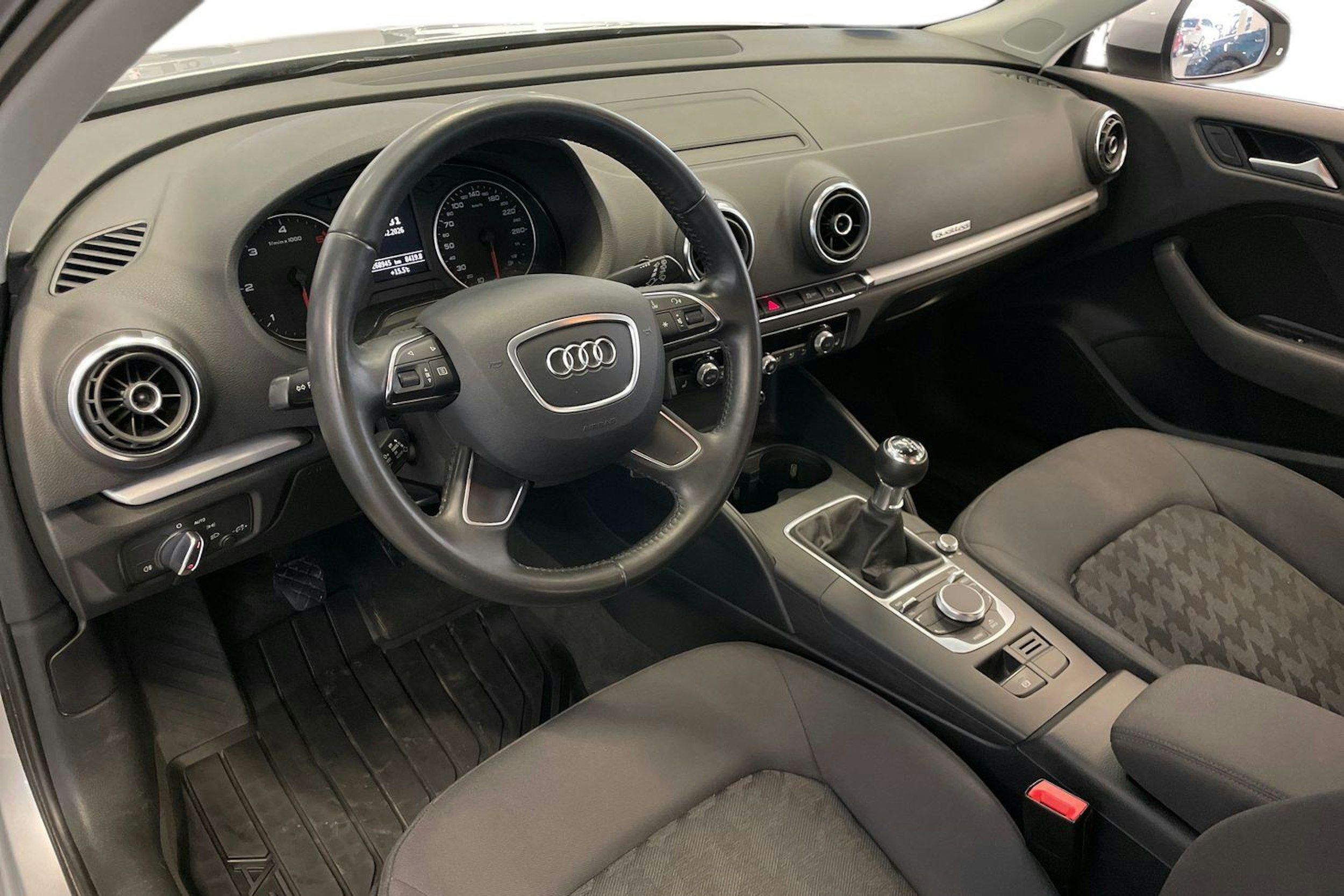 hopea Audi A3 2014 kuva 7.