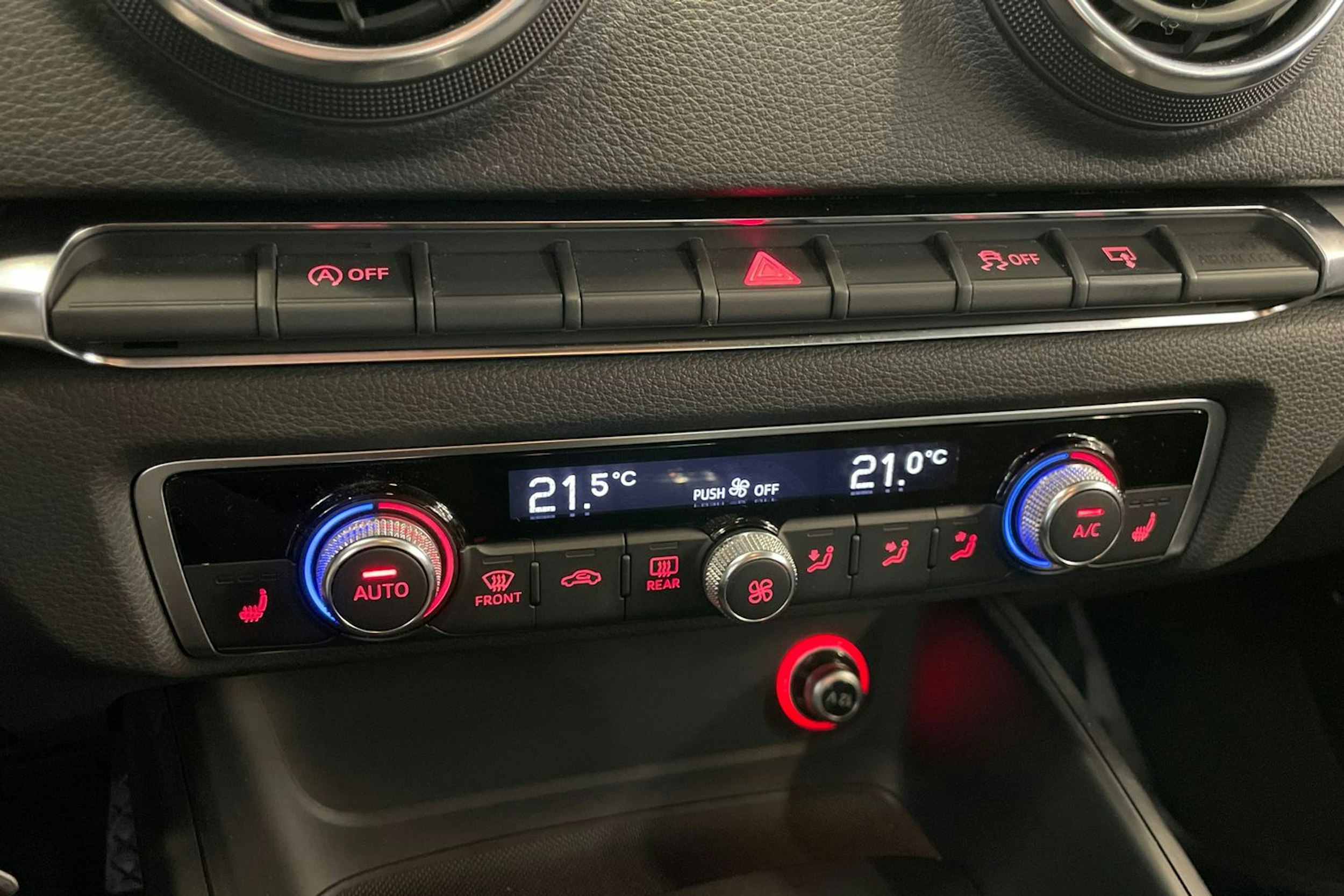 hopea Audi A3 2014 kuva 17.