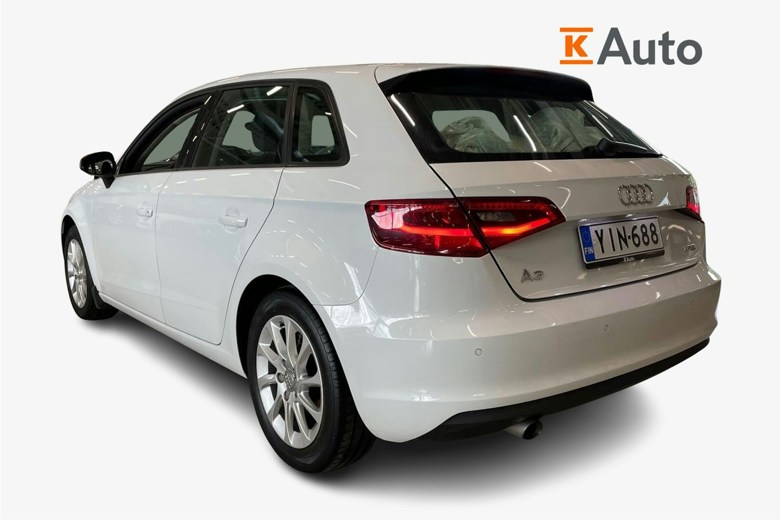 valkoinen Audi A3 2014 kuva 2.