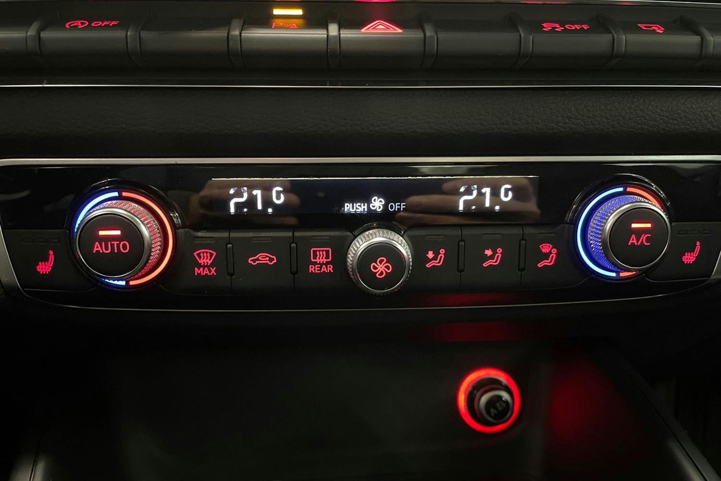 valkoinen Audi A3 2014 kuva 29.