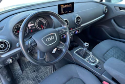 valkoinen Audi A3 2014 kuva 3.