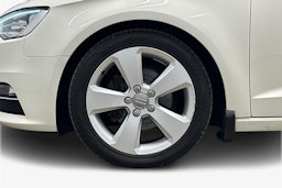 valkoinen Audi A3 2014 kuva 12.