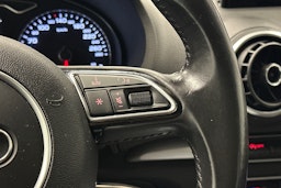 valkoinen Audi A3 2014 kuva 19.