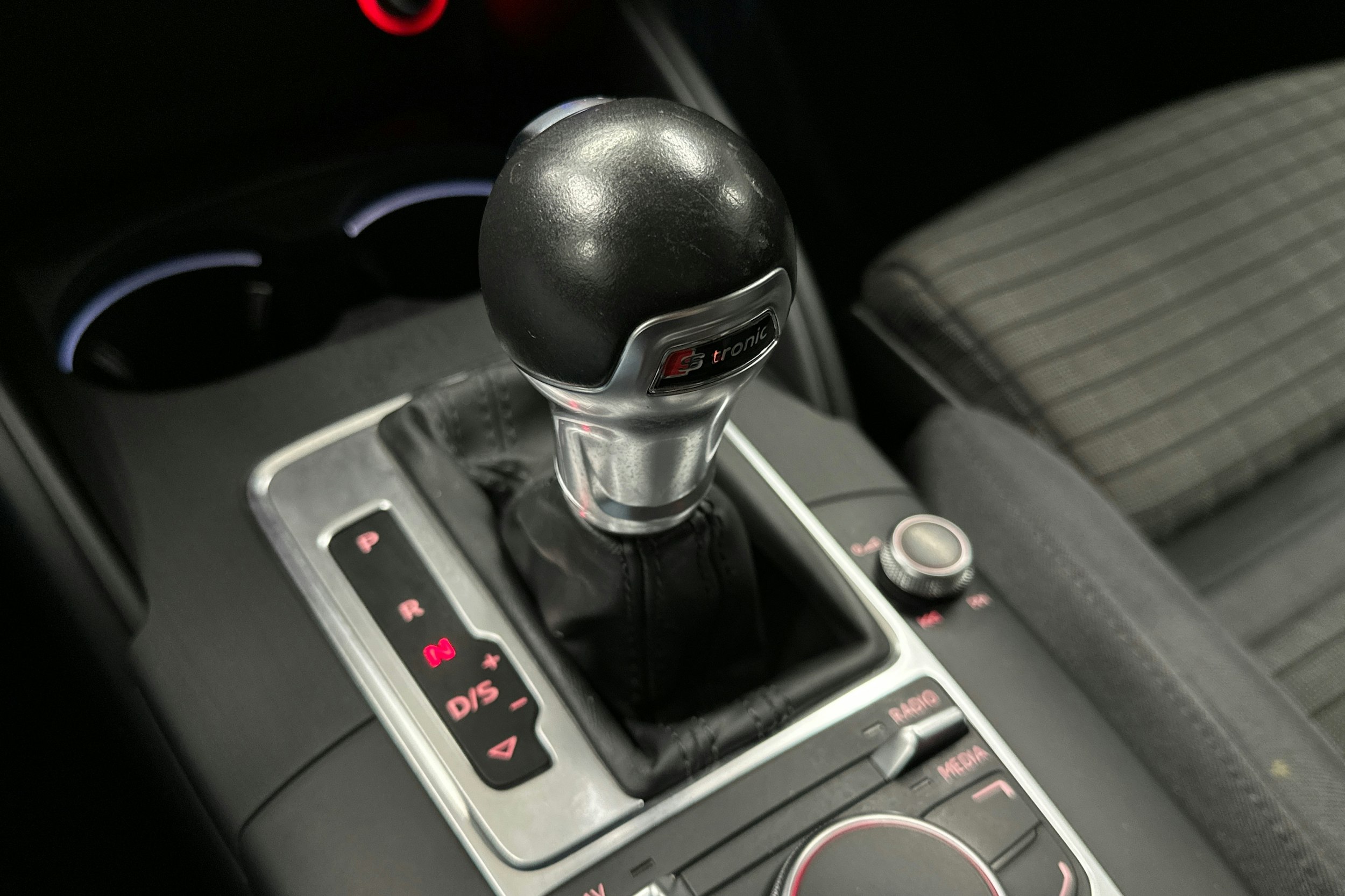 valkoinen Audi A3 2014 kuva 25.