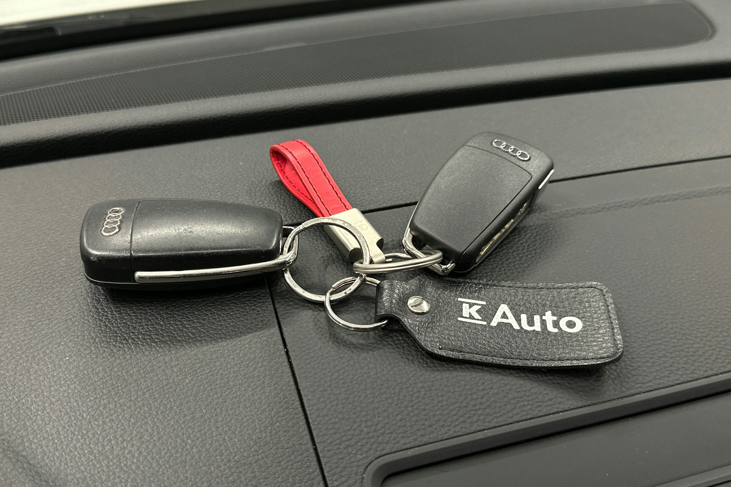 valkoinen Audi A3 2014 kuva 27.
