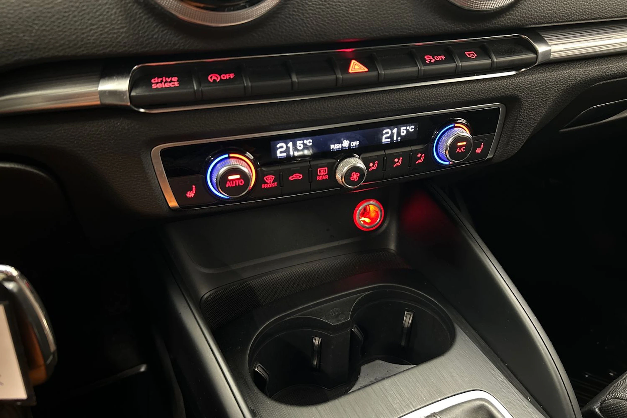 harmaa Audi A3 2014 kuva 22.