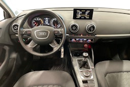 valkoinen Audi A3 2014 kuva 7.