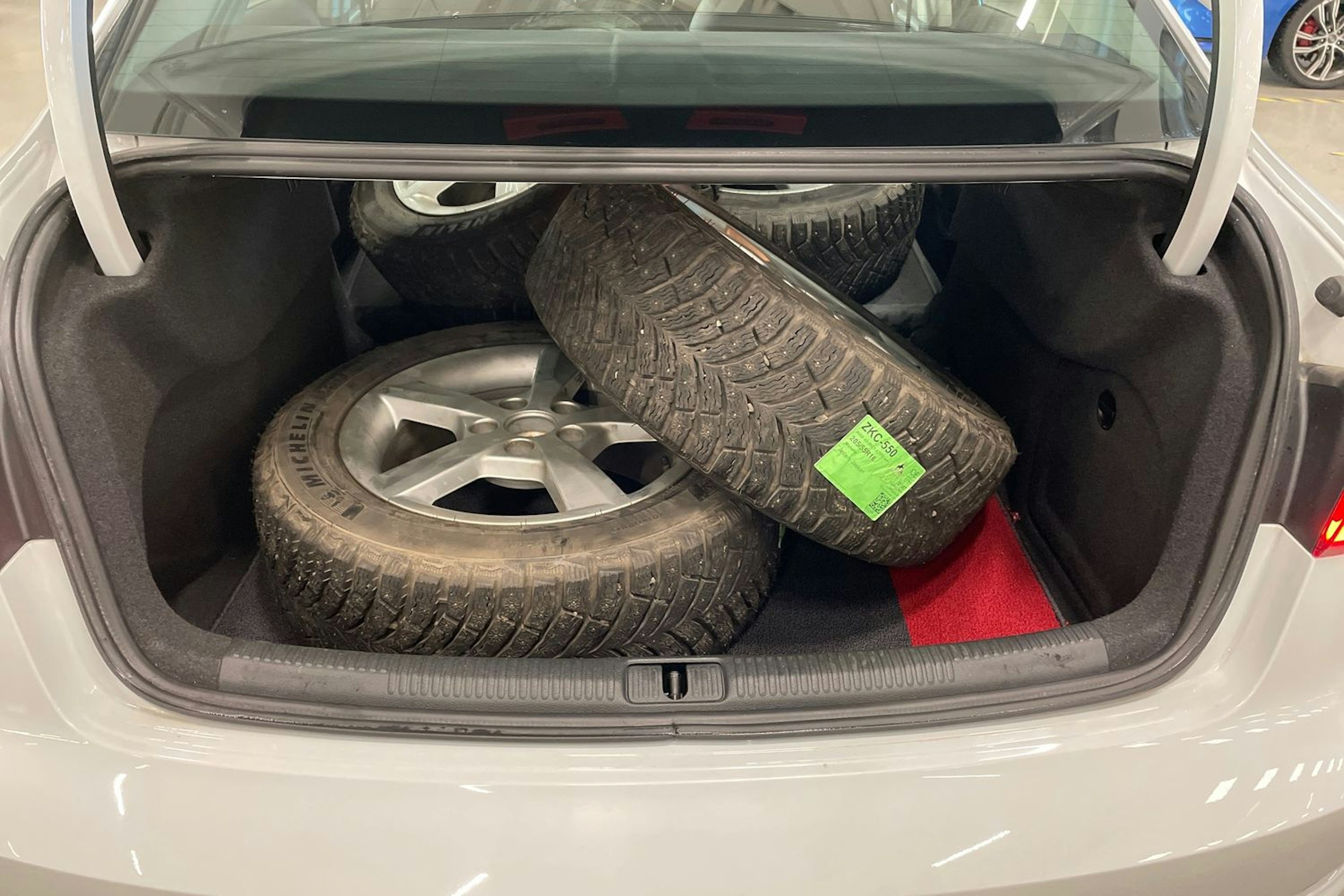 valkoinen Audi A3 2014 kuva 11.