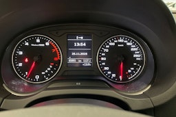 valkoinen Audi A3 2014 kuva 13.