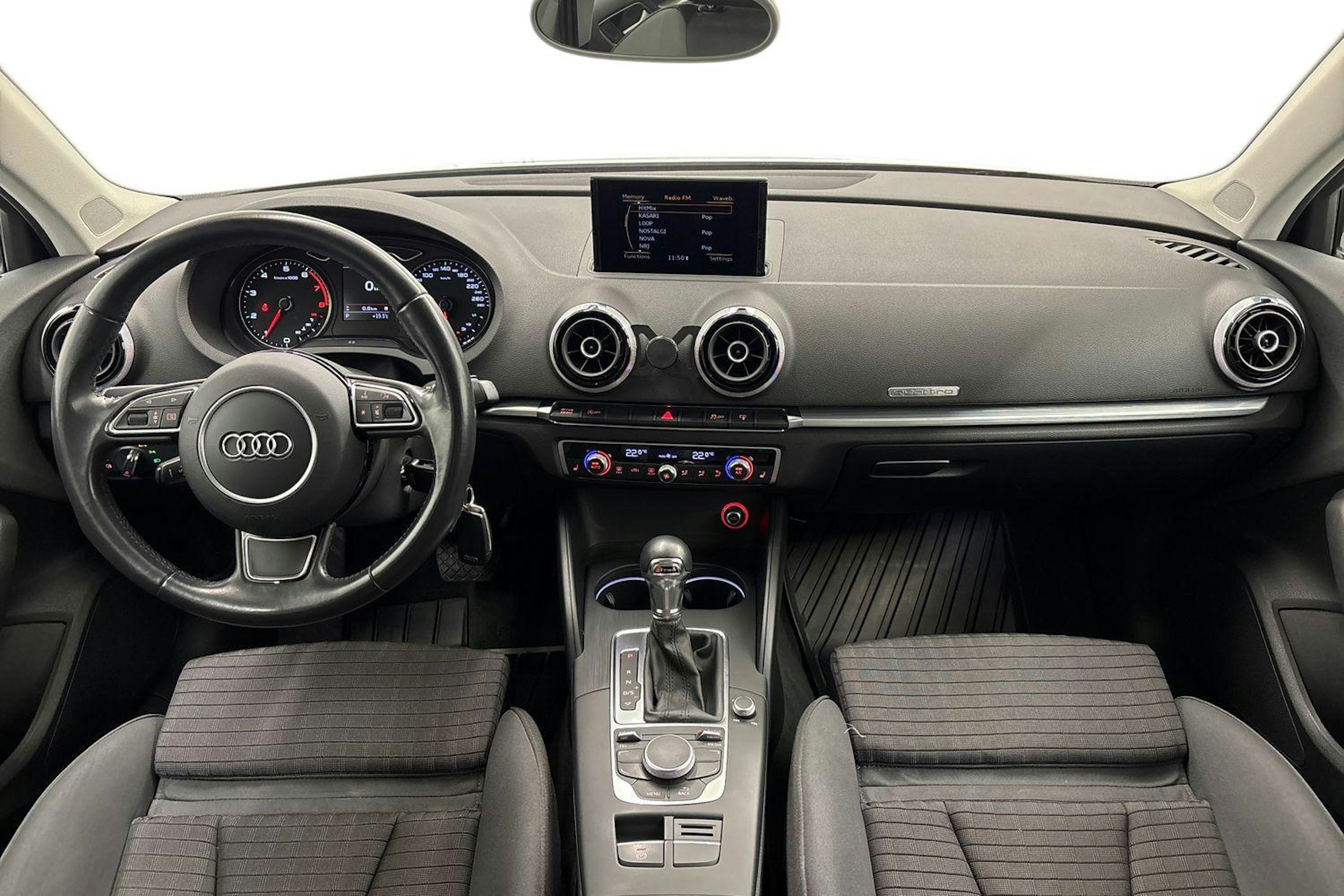 valkoinen Audi A3 2014 kuva 9.