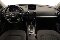 Valkoinen Audi A3 2014 kuva 9.