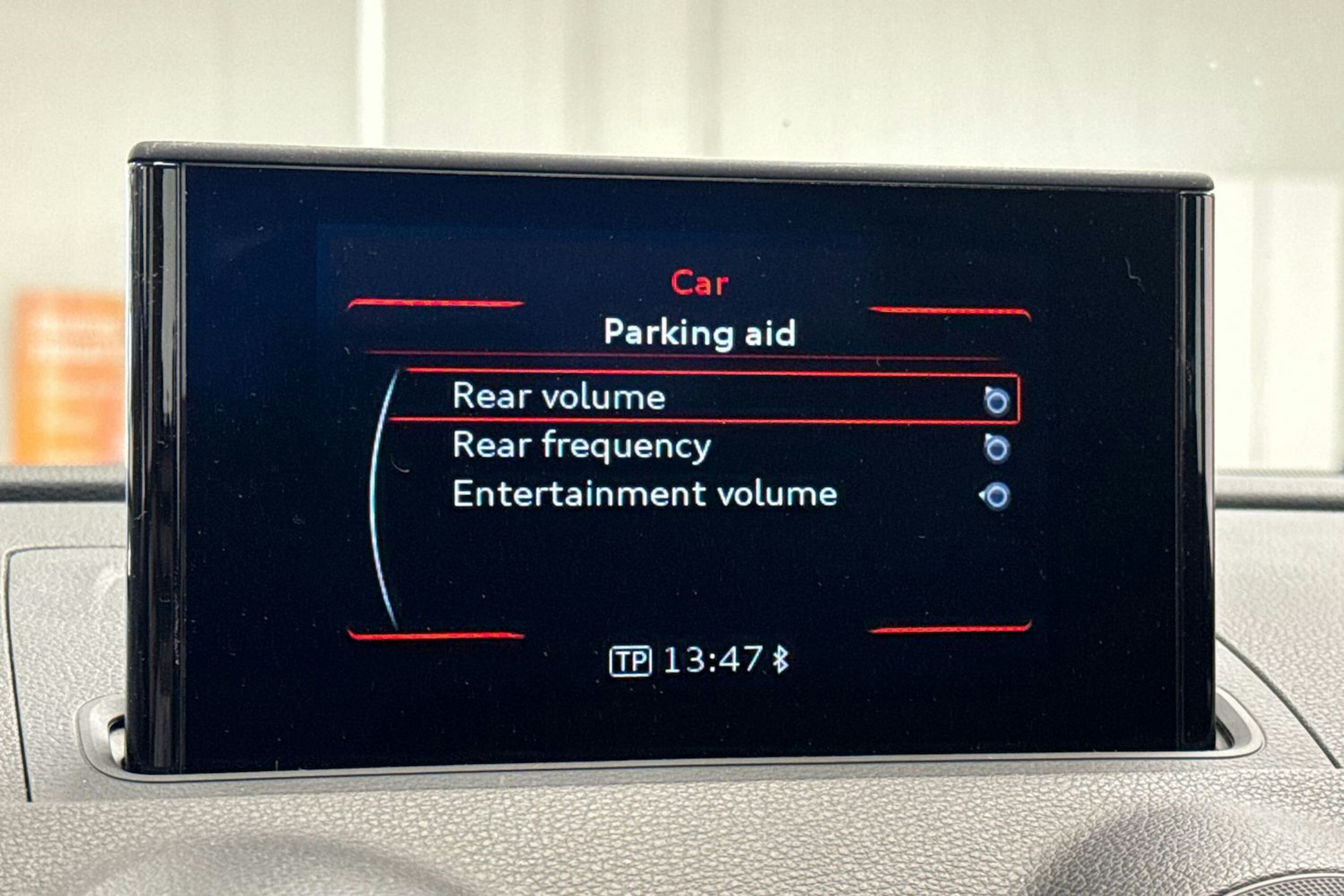 Valkoinen Audi A3 2014 kuva 32.