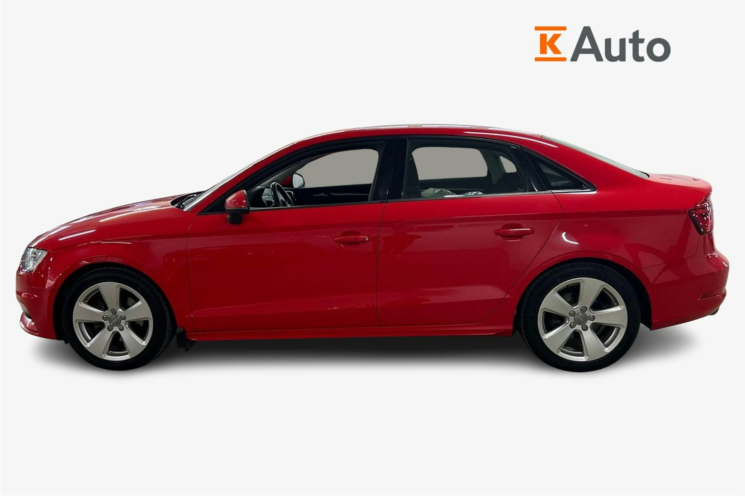 punainen Audi A3 2015 kuva 6.
