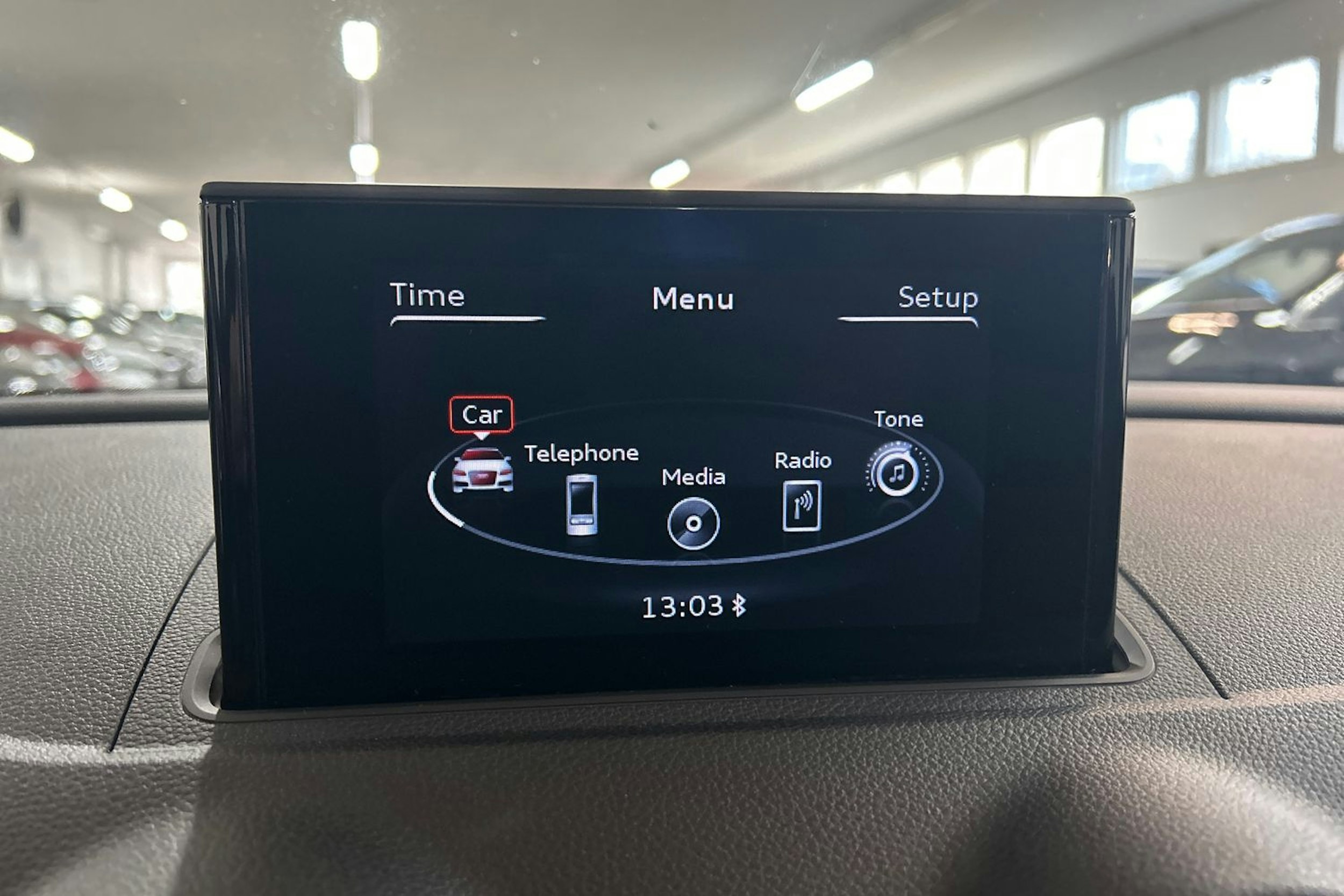 punainen Audi A3 2015 kuva 17.