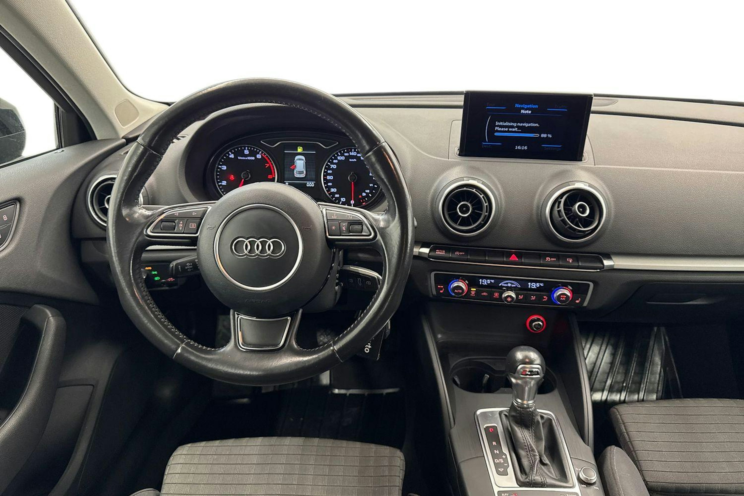 musta Audi A3 2015 kuva 9.