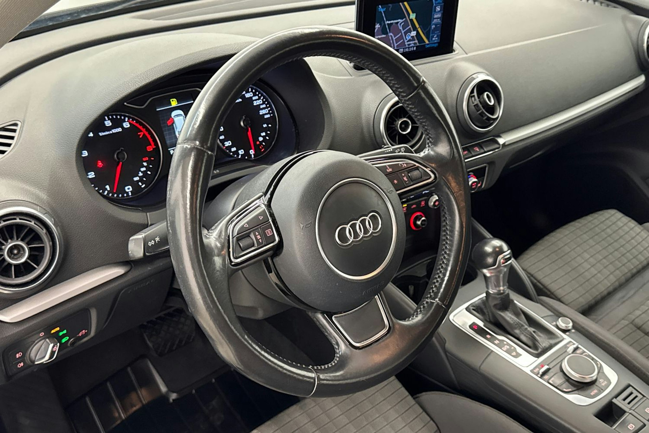 musta Audi A3 2015 kuva 13.