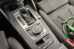 musta Audi A3 2015 kuva 17.