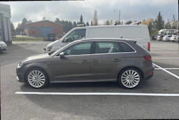 Harmaa Audi A3 2015 kuva 3.