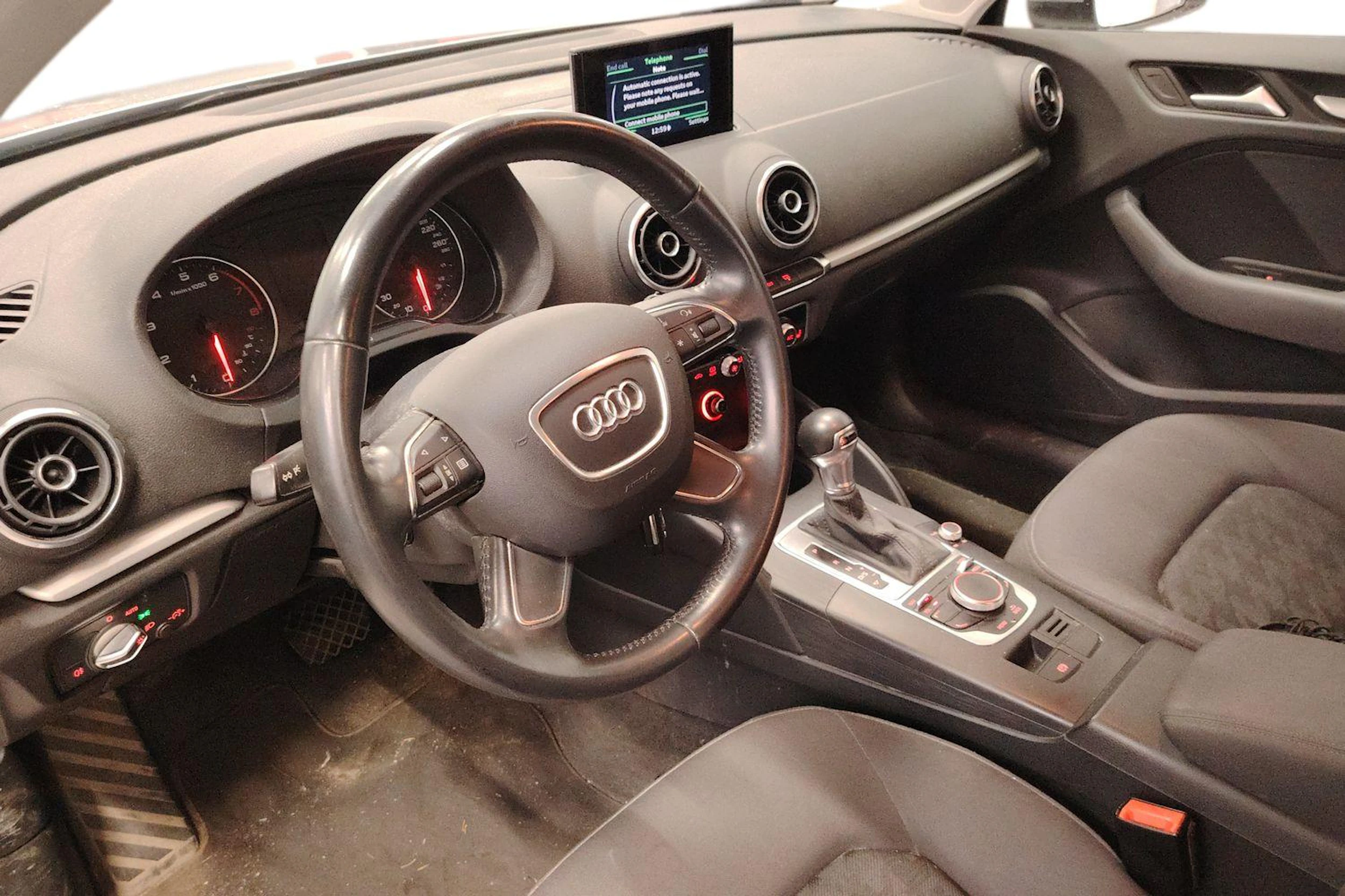 Hopea Audi A3 2015 kuva 3.