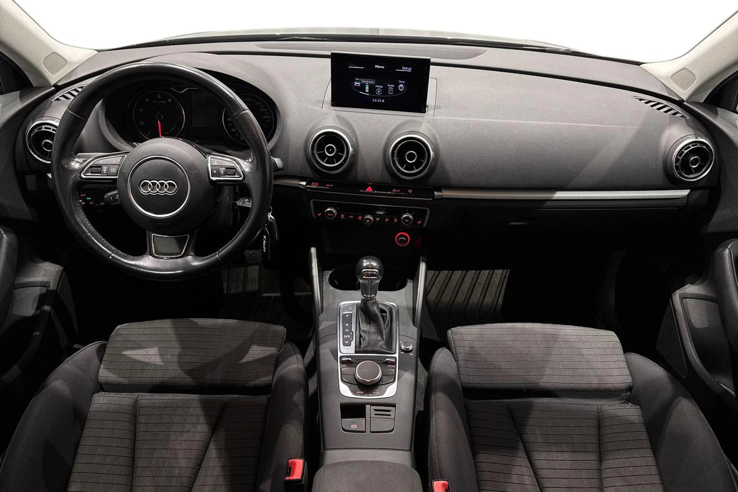musta Audi A3 2015 kuva 7.