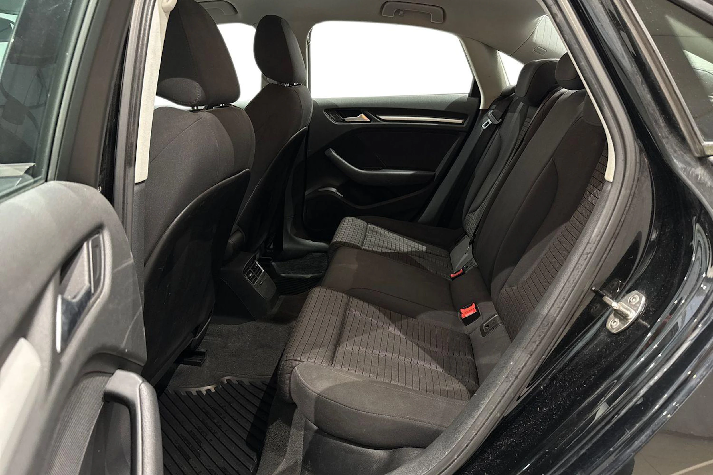 musta Audi A3 2015 kuva 8.