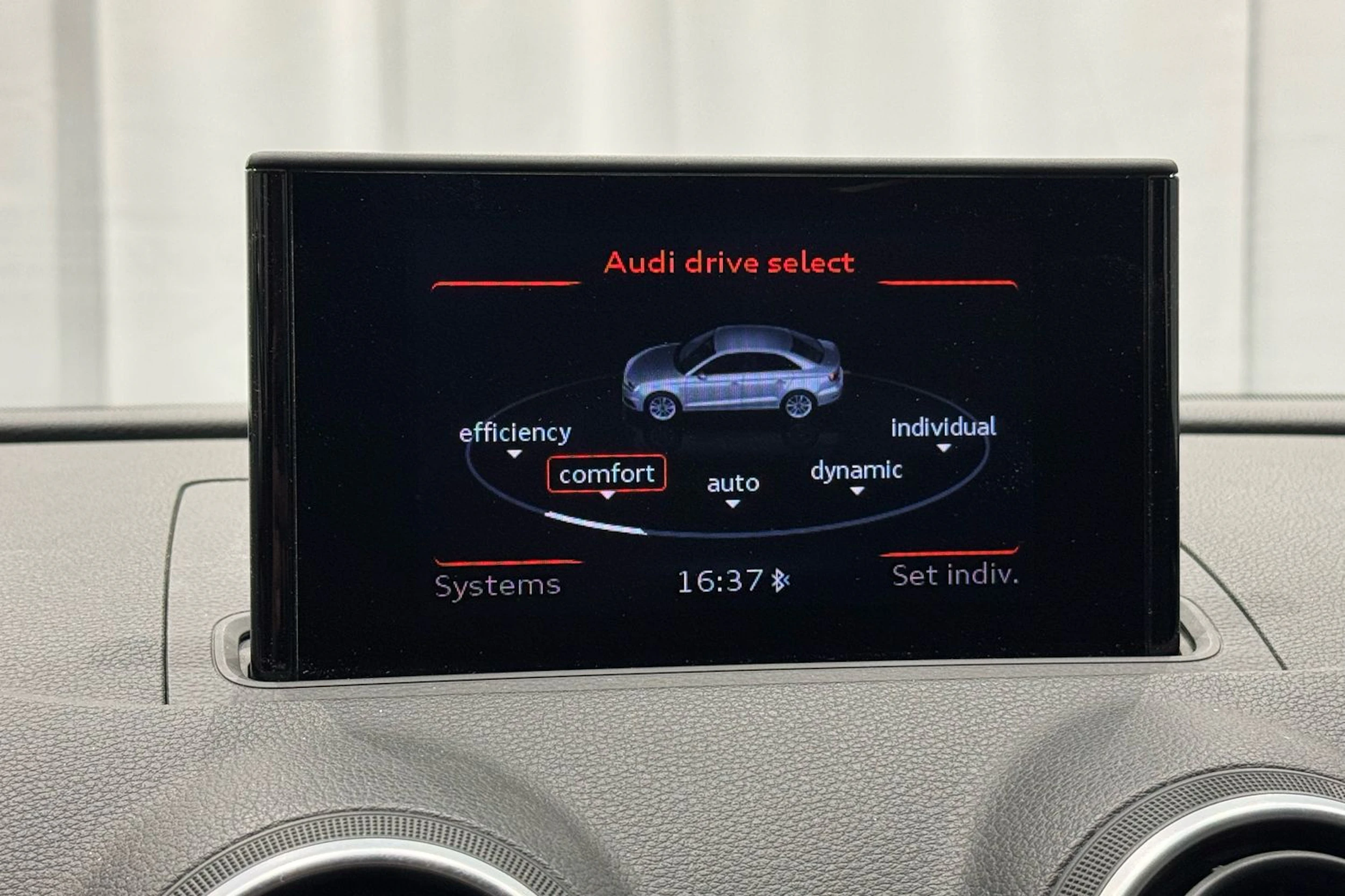 musta Audi A3 2015 kuva 18.