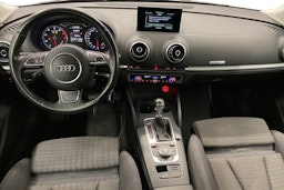 Harmaa Audi A3 2015 kuva 7.