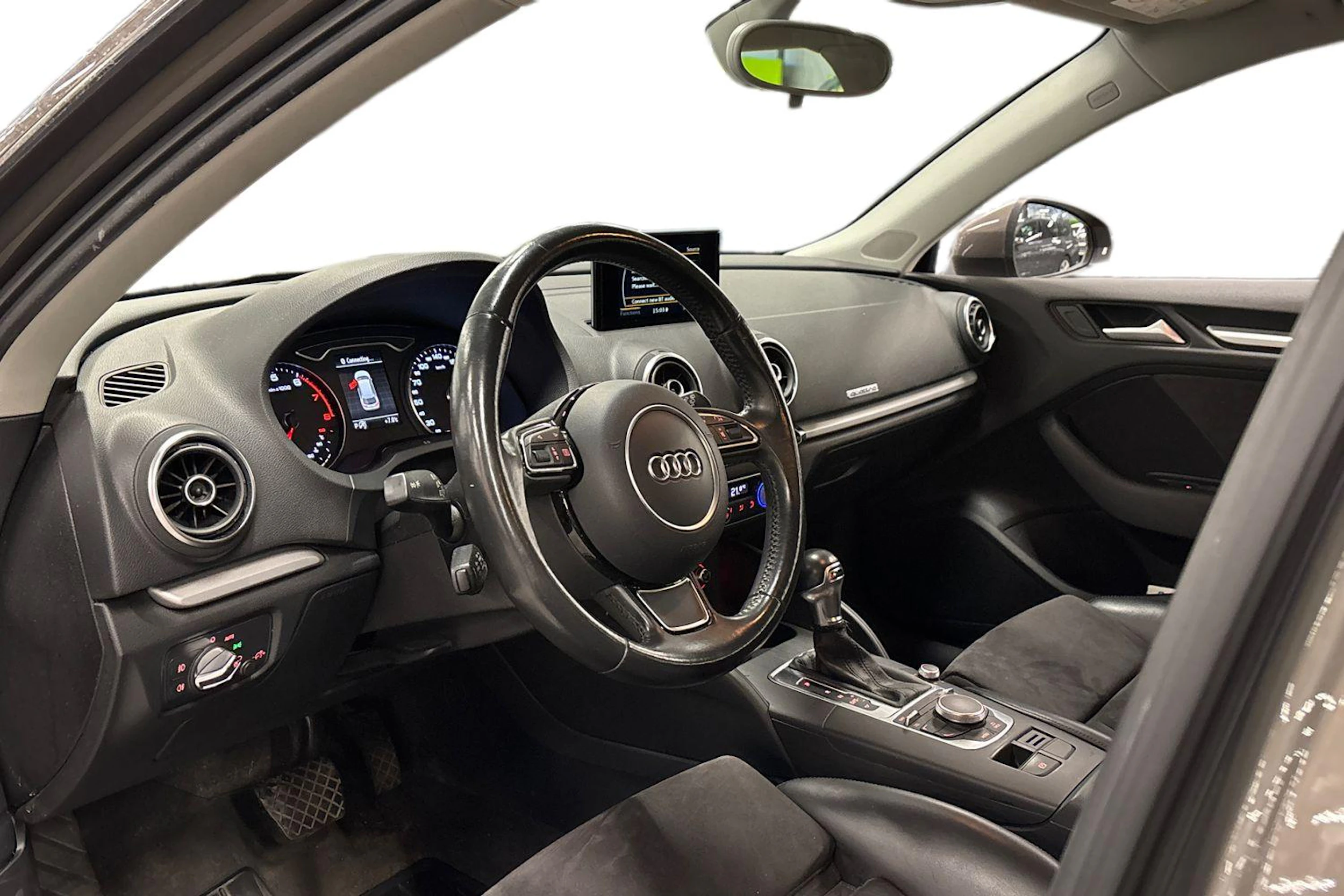 harmaa Audi A3 2015 kuva 3.