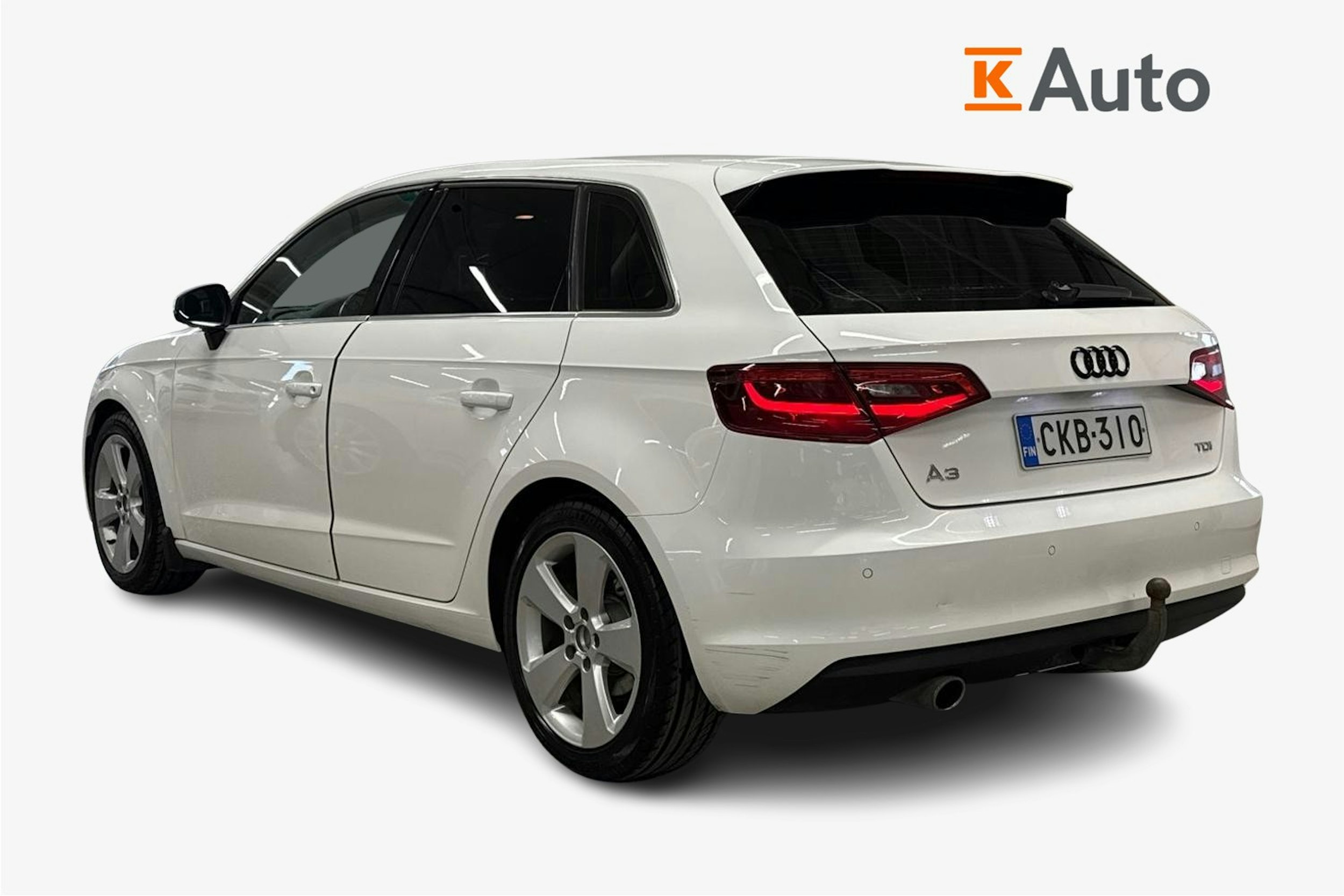 valkoinen Audi A3 2015 kuva 2.