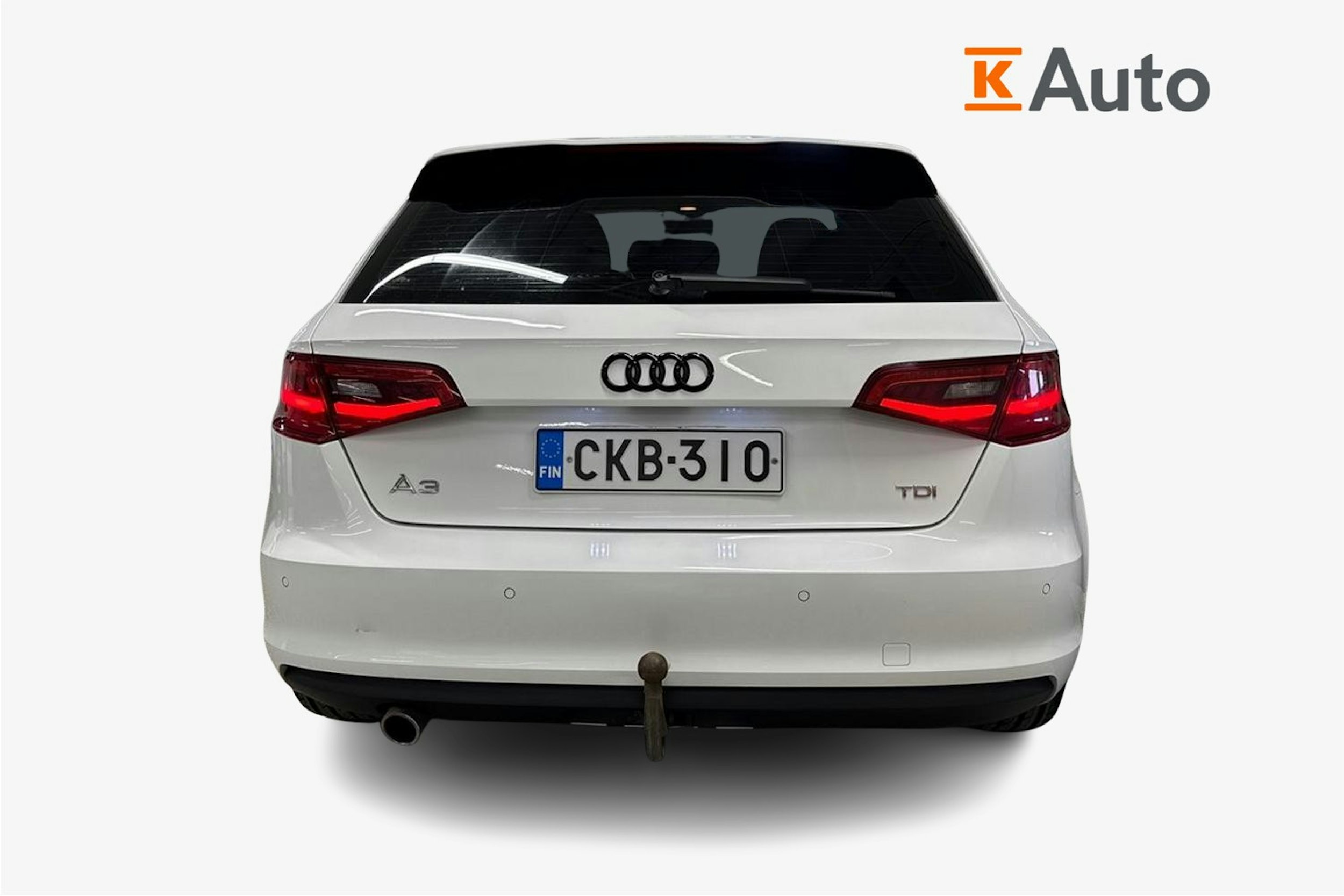 valkoinen Audi A3 2015 kuva 3.