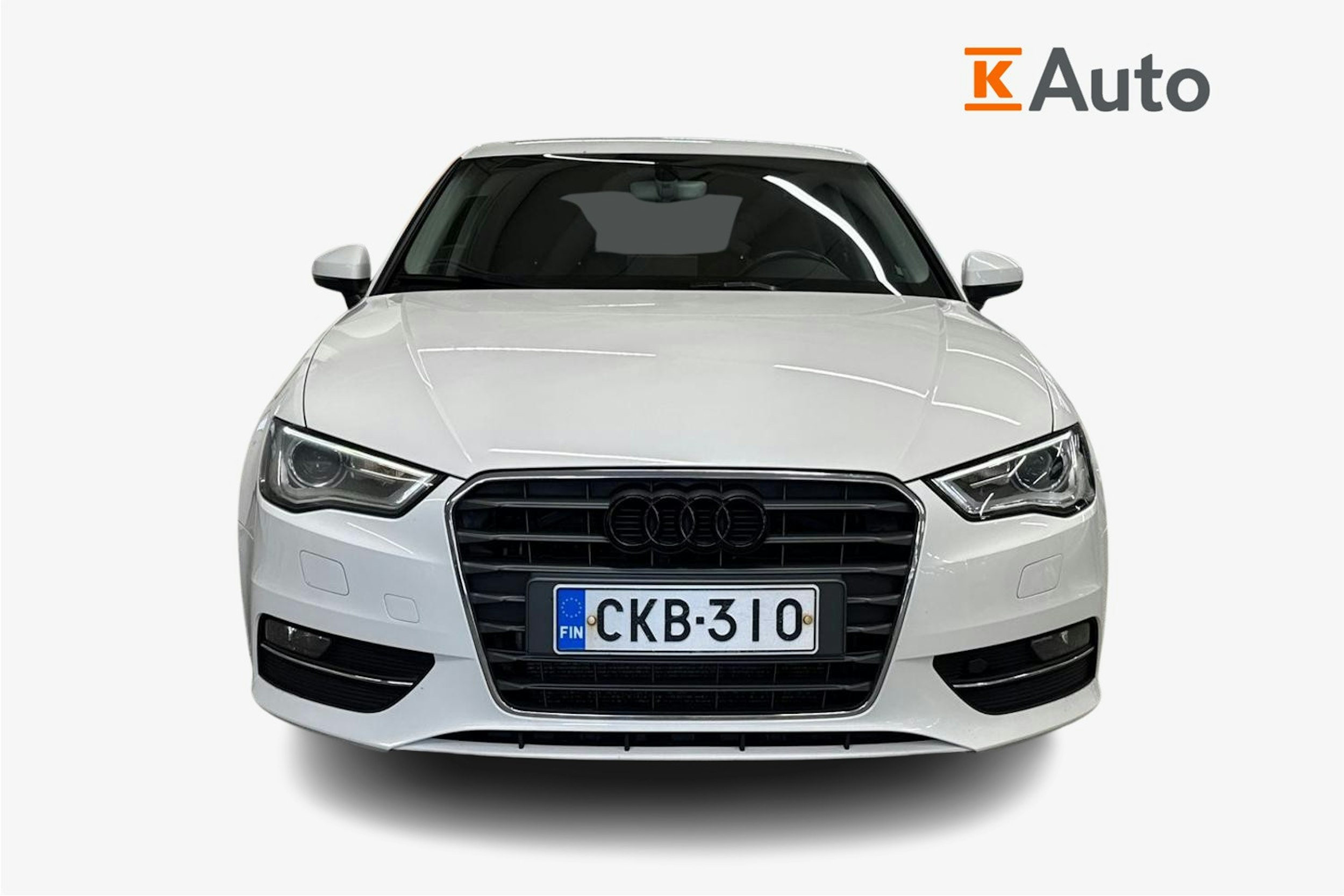 valkoinen Audi A3 2015 kuva 5.