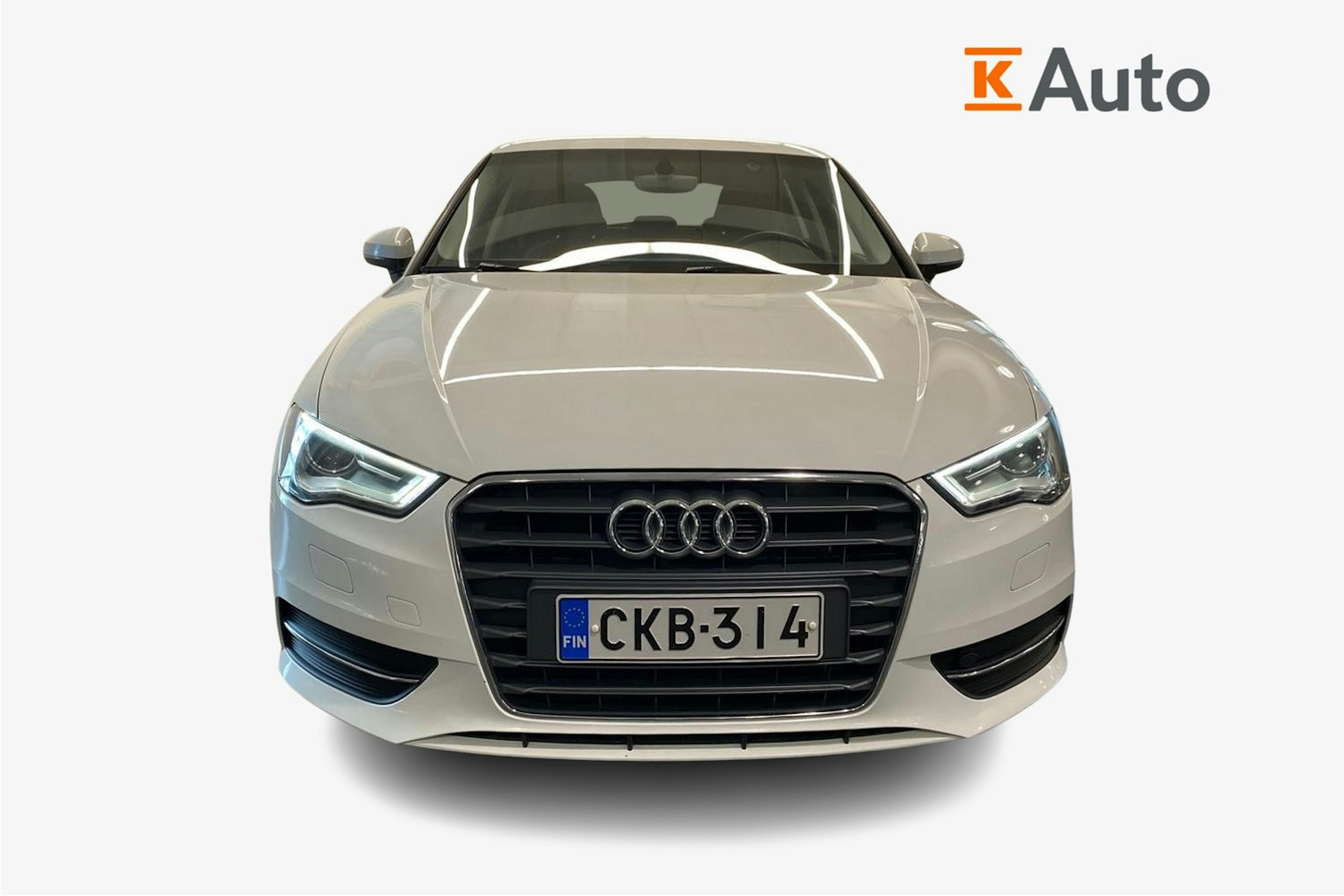 valkoinen Audi A3 2016 kuva 5.
