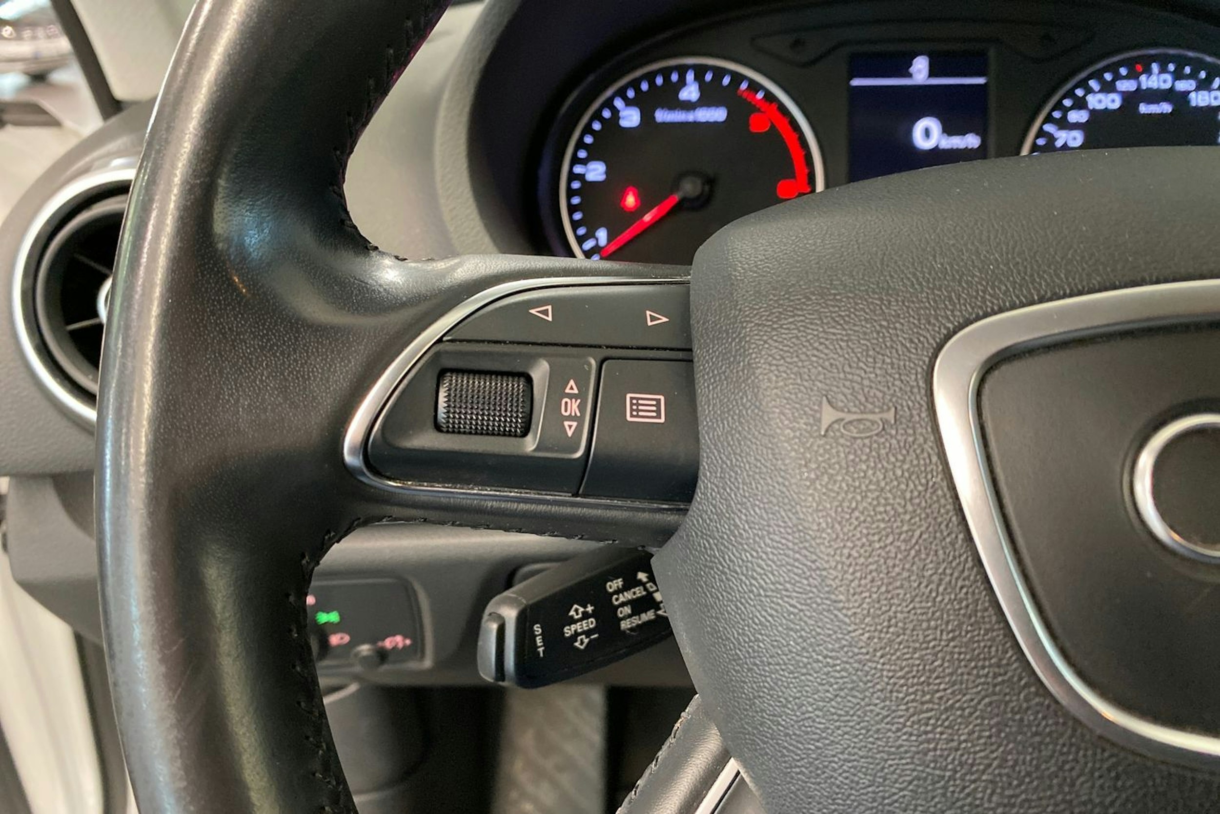 valkoinen Audi A3 2016 kuva 16.