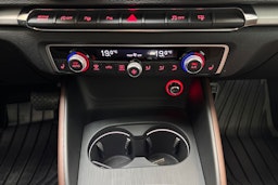 valkoinen Audi A3 2015 kuva 21.