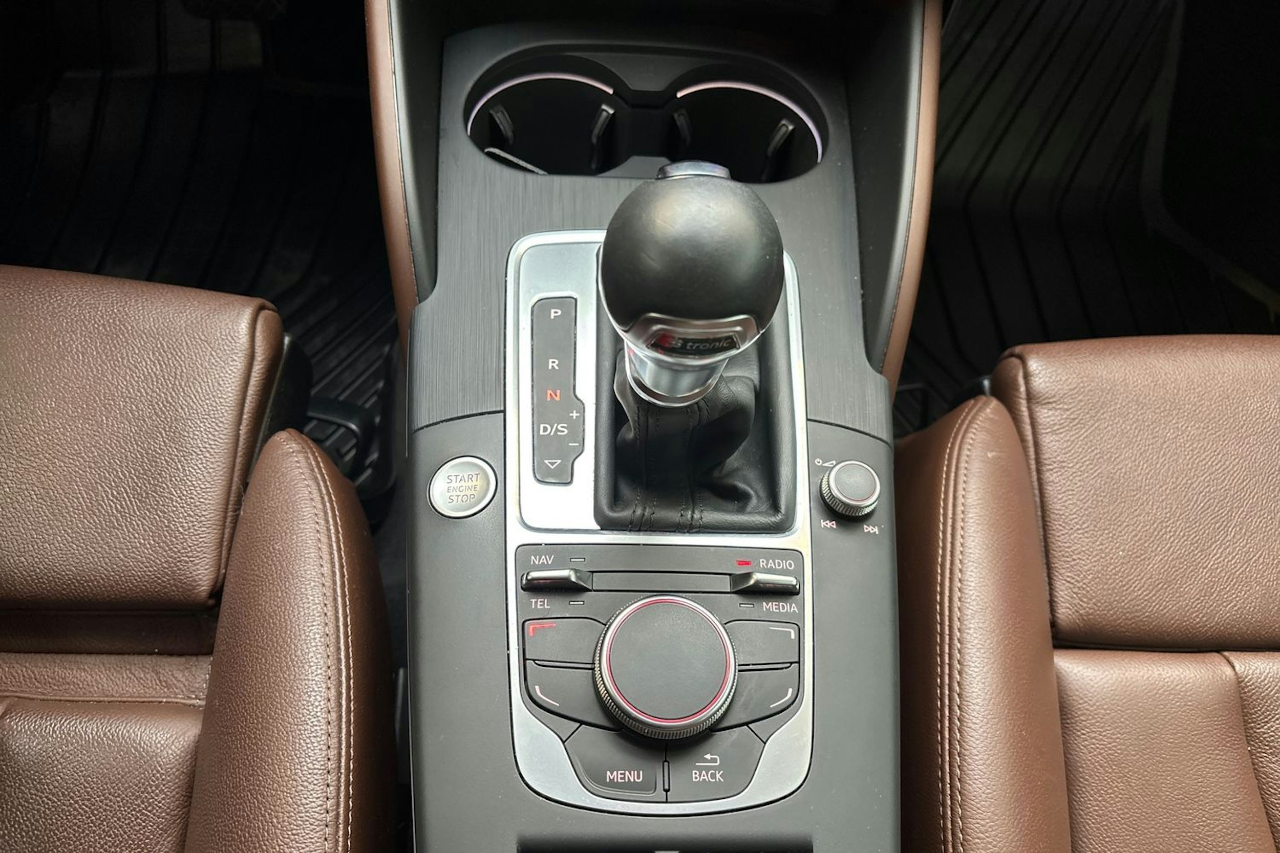 valkoinen Audi A3 2015 kuva 22.