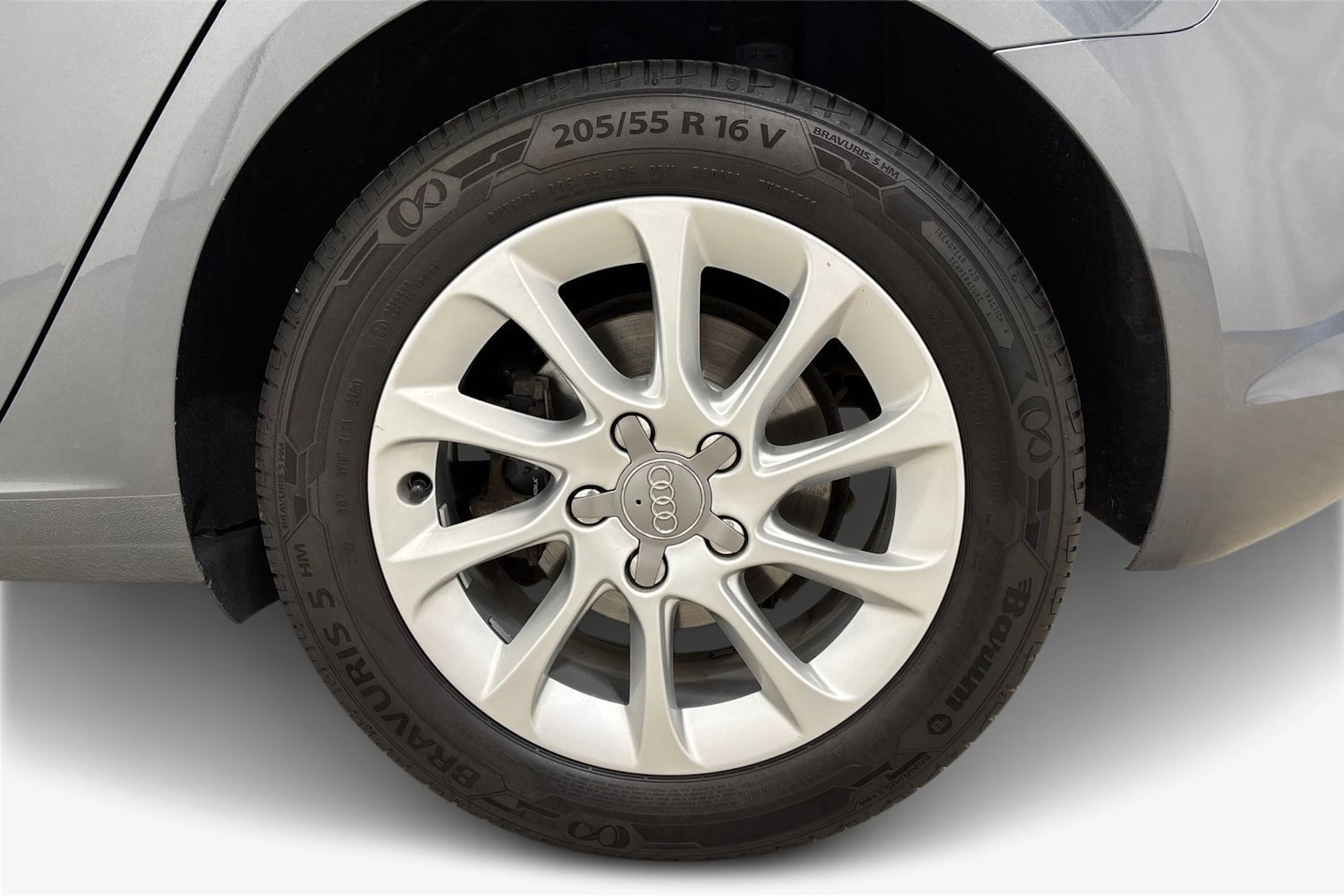 harmaa Audi A3 2015 kuva 9.