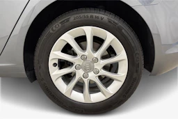 harmaa Audi A3 2015 kuva 9.